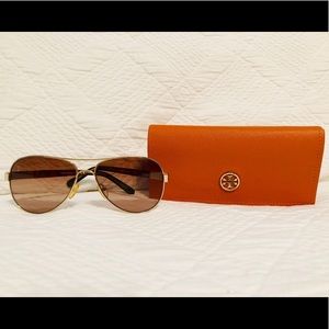 Tory Burch | Aviator Sunglasses